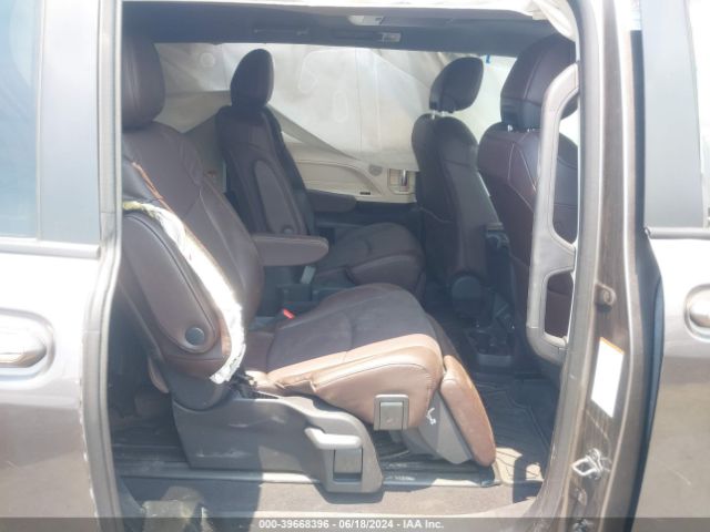 5TDESKFC5PS104200 Toyota Sienna Platinum