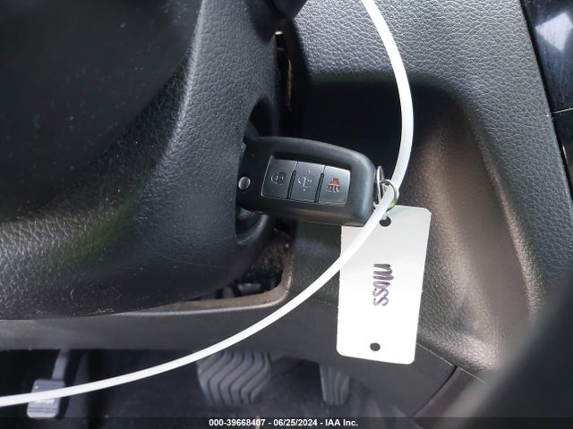 Nissan ROGUE S 2017 KNMAT2MV4HP510660 Image 11
