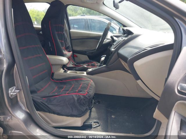 1FADP3K26EL266762 Ford FOCUS SE