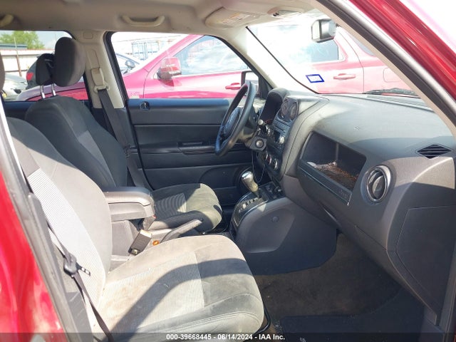1C4NJPBB1HD121229 Jeep Patriot Sport Fwd