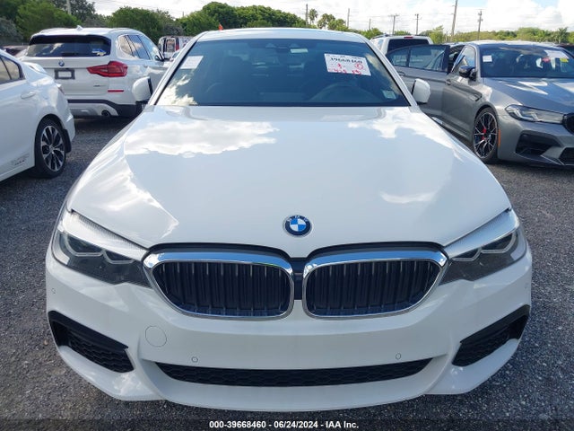 BMW 540I 2019 WBAJE5C54KWW20552 Image 6