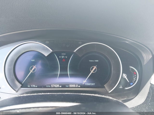 BMW 540I 2019 WBAJE5C54KWW20552 Image 7
