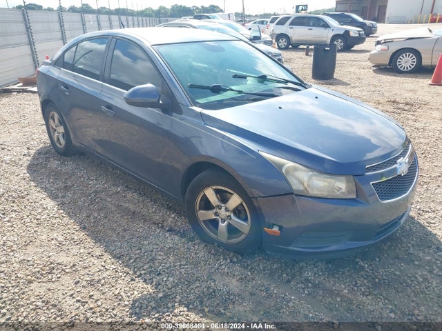 2014 1G1PC5SB0E7257829 main image