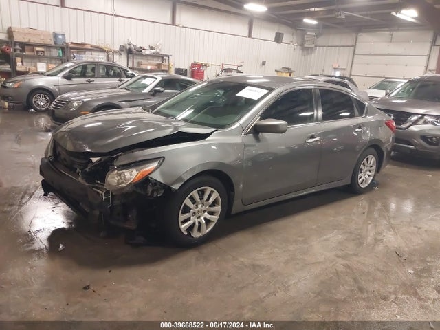 Nissan Altima 2.5 S 2017 1N4AL3APXHC181679 Image 2