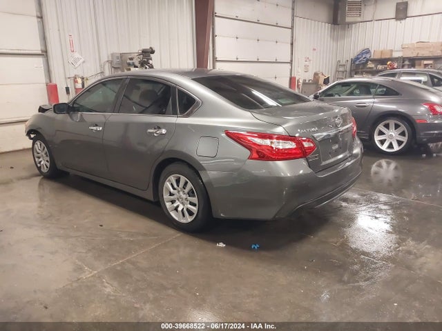 Nissan Altima 2.5 S 2017 1N4AL3APXHC181679 Image 3