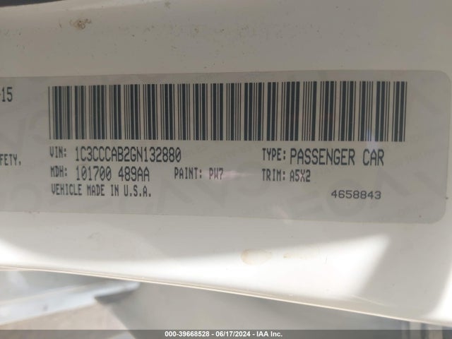 1C3CCCAB2GN132880 Chrysler 200 Limited