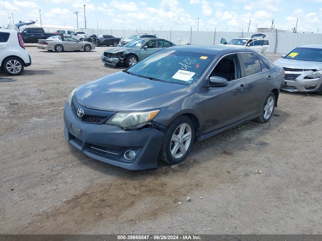 Toyota CAMRY SE 2014 4T1BF1FK6EU369284 Image 2