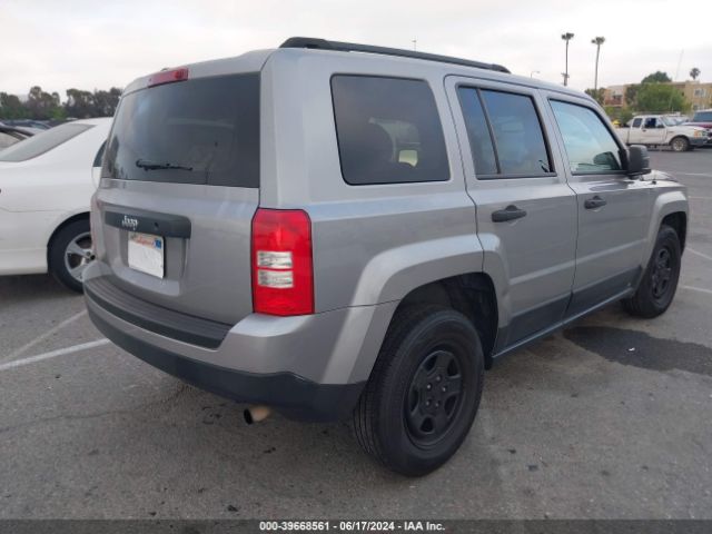 1C4NJPBA2GD711879 Jeep Patriot Sport