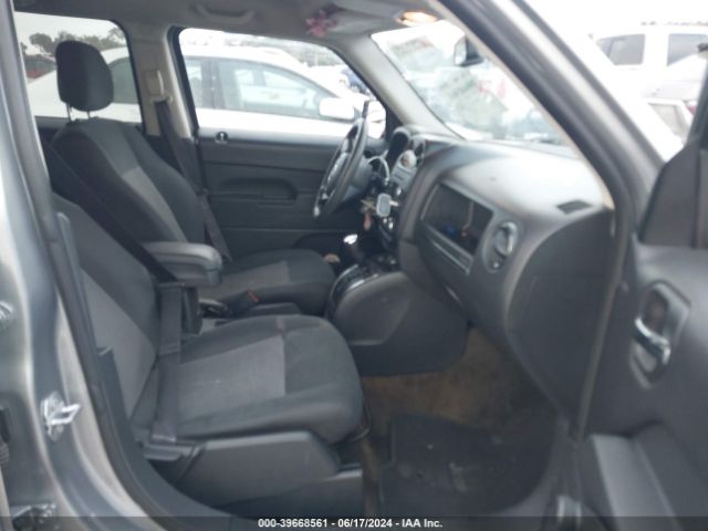 1C4NJPBA2GD711879 Jeep Patriot Sport