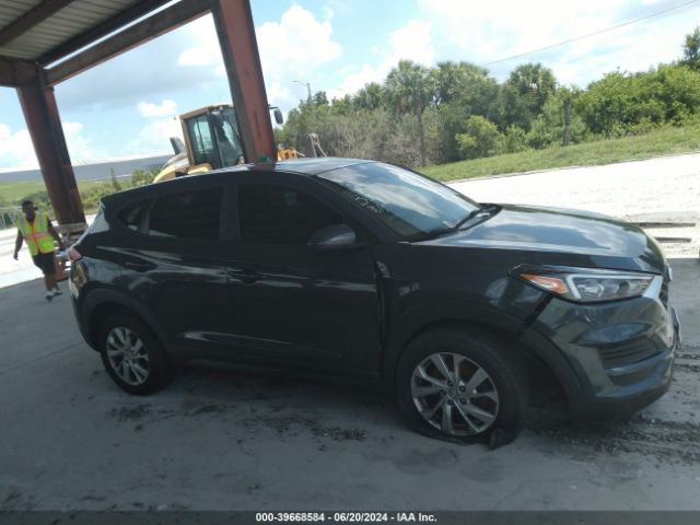 KM8J2CA42KU863519 Hyundai TUCSON SE