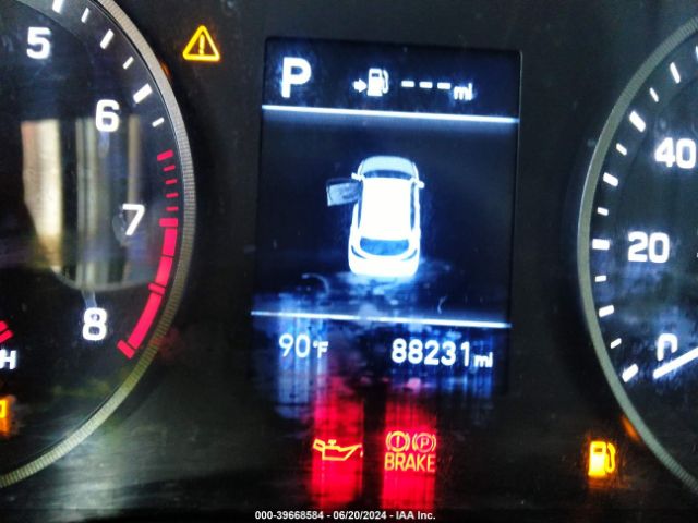 KM8J2CA42KU863519 Hyundai TUCSON SE