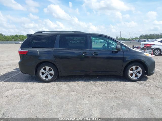 5TDKK3DC5GS719745 Toyota Sienna Le 8 Passenger