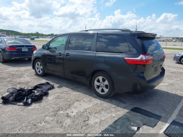 5TDKK3DC5GS719745 Toyota Sienna Le 8 Passenger