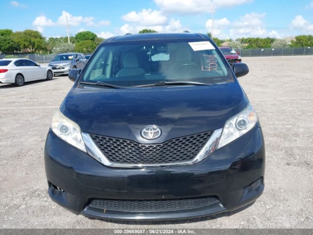 5TDKK3DC5GS719745 Toyota Sienna Le 8 Passenger