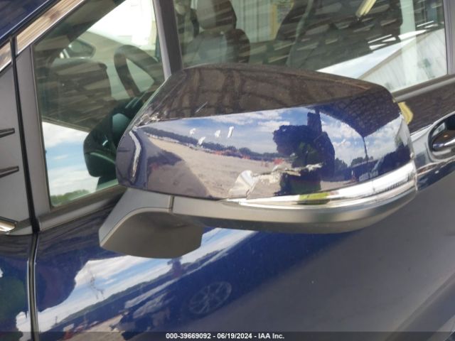 5TDERKEC3RS183317 Toyota Sienna Platinum