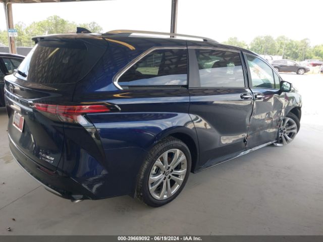 5TDERKEC3RS183317 Toyota Sienna Platinum