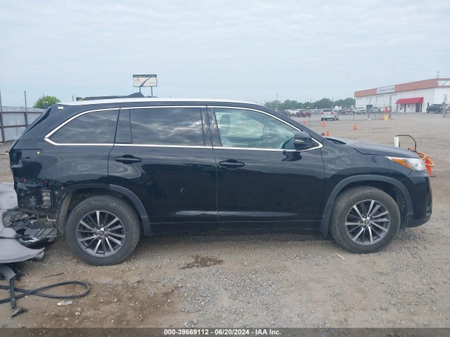Toyota Highlander Xle 2018 5TDJZRFH1JS871905 Image 14