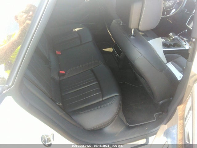 Audi A7 55 Premium 2019 WAUU2AF22KN024751 Image 8