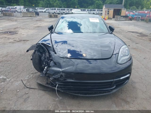 WP0AB2A79HL124218 Porsche Panamera 4s