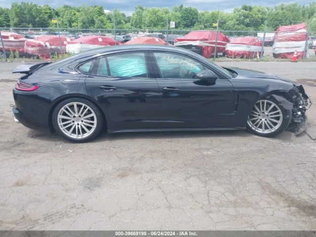 WP0AB2A79HL124218 Porsche Panamera 4s