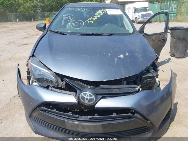Toyota COROLLA LE 2018 2T1BURHE3JC022681 Image 12