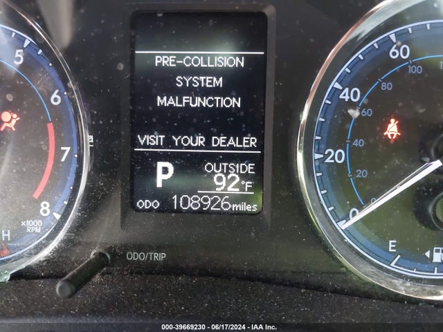 Toyota COROLLA LE 2018 2T1BURHE3JC022681 Image 15