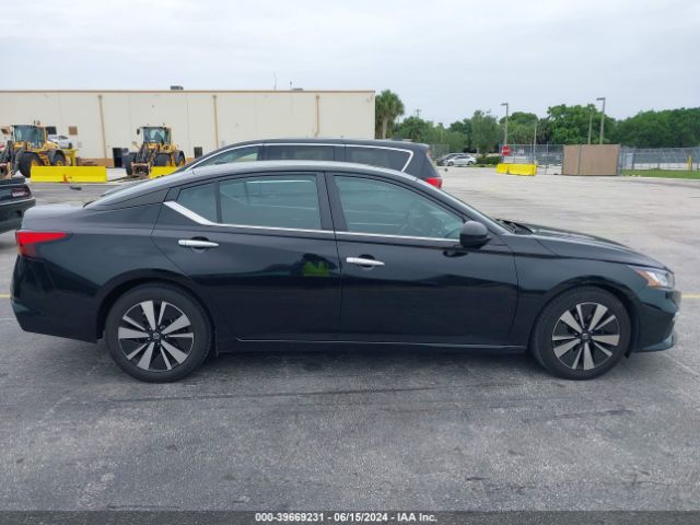 1N4BL4DV8NN366026 Nissan Altima Sv Fwd