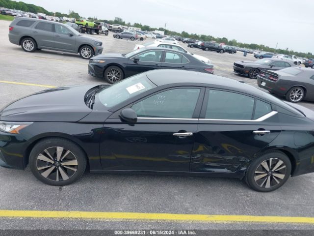 1N4BL4DV8NN366026 Nissan Altima Sv Fwd