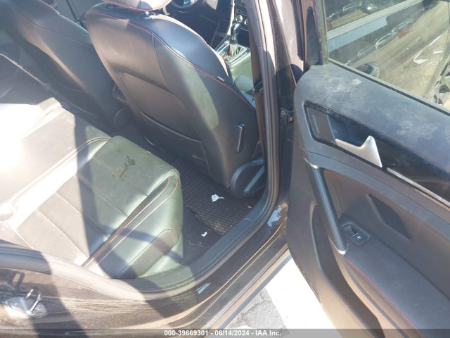 3VW4T7AUXGM054011 Volkswagen Golf Gti Se 4-door
