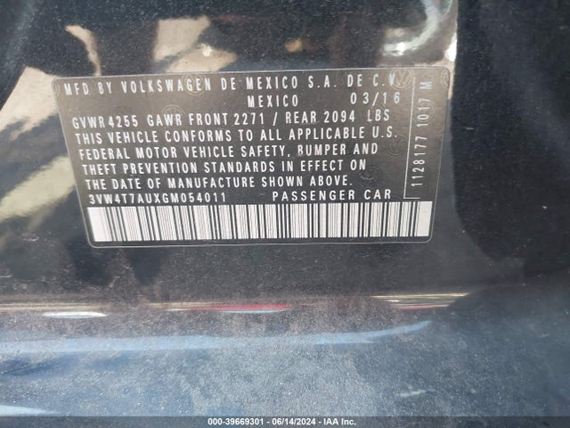3VW4T7AUXGM054011 Volkswagen Golf Gti Se 4-door