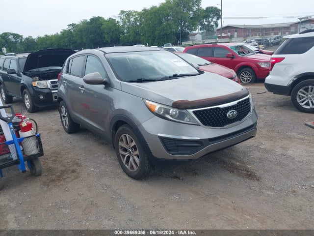 2016 KNDPB3AC2G7796285 main image