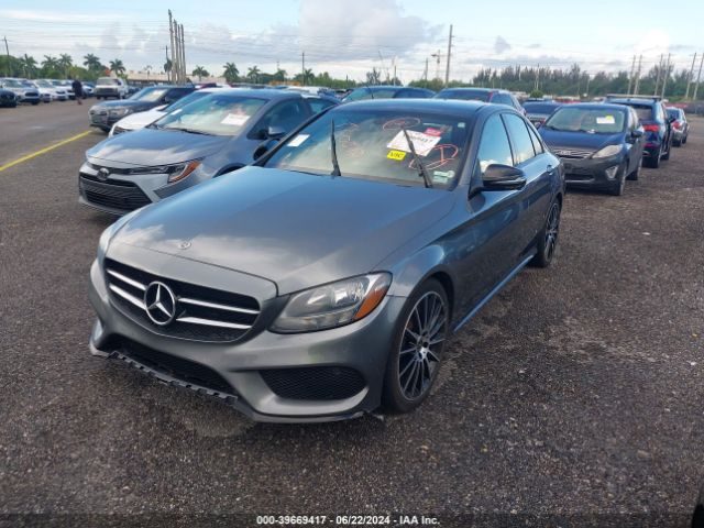 WDDWF4JBXJR375736 Mercedes-Benz C 300