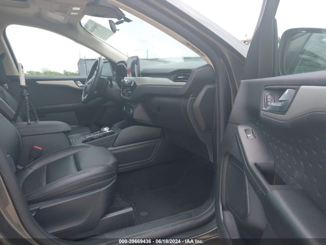 1FMCU9BZ8LUB62386 Ford Escape Se Sport Hybrid