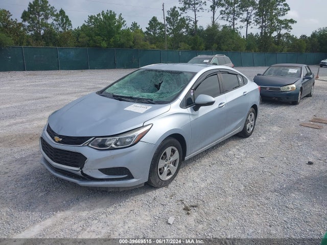 Chevrolet Cruze Ls Auto 2018 1G1BC5SM9J7178309 Image 2