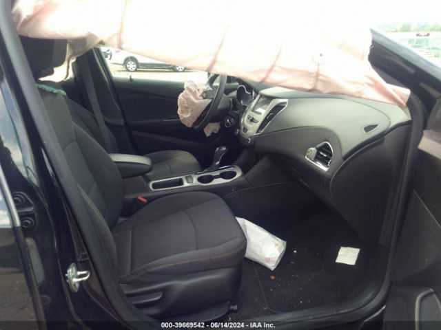 1G1BC5SM5J7204226 Chevrolet Cruze Ls Auto