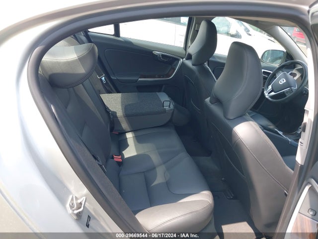 YV1612TC0F1309716 Volvo S60 T5 Premier Plus