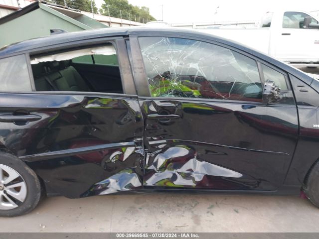Toyota Prius Four 2016 JTDKARFUXG3021158 Image 13