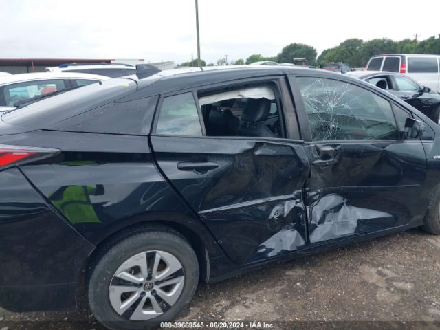 Toyota Prius Four 2016 JTDKARFUXG3021158 Image 17