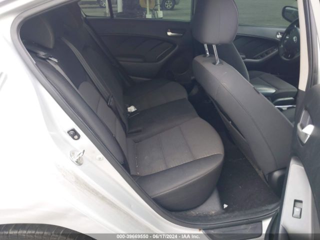 3KPFL4A76JE213192 KIA FORTE LX