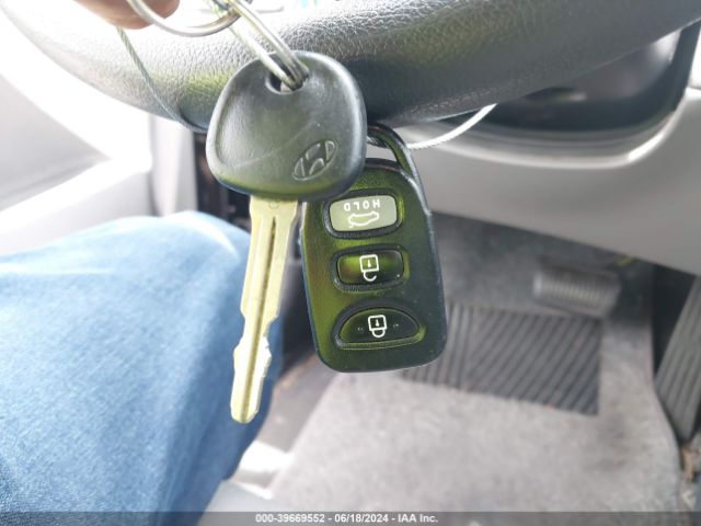KMHDH4AE8GU583685 Hyundai ELANTRA SE