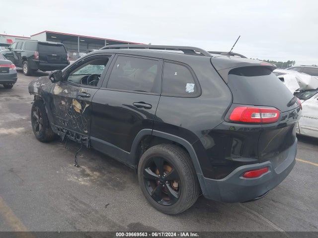 1C4PJLCB3FW723180 Jeep Cherokee Latitude Altitude