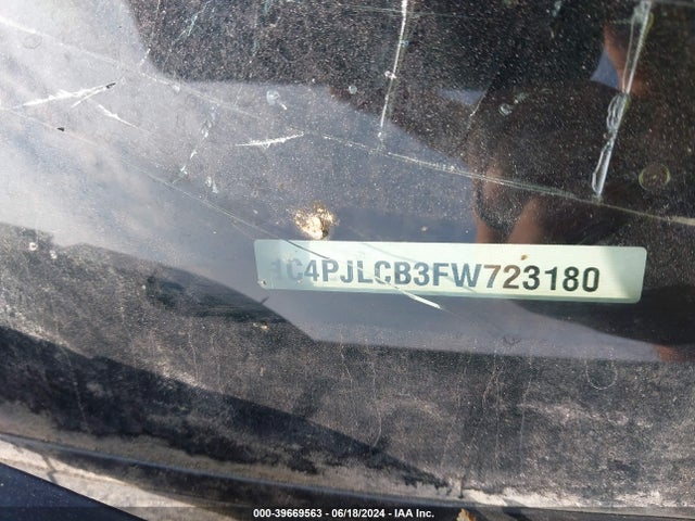 1C4PJLCB3FW723180 Jeep Cherokee Latitude Altitude