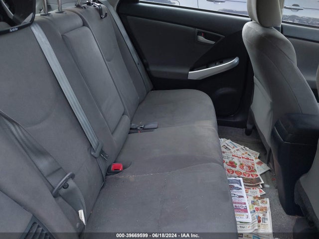 Toyota Prius Two 2015 JTDKN3DU4F1927269 Image 8