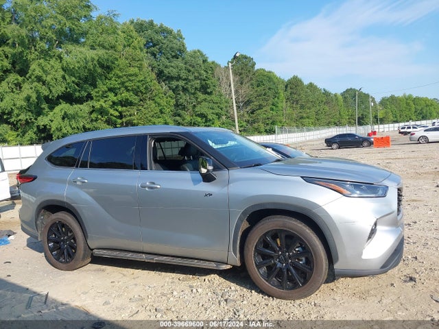 Toyota Highlander Xle 2021 5TDGZRAH5MS055723 Image 13
