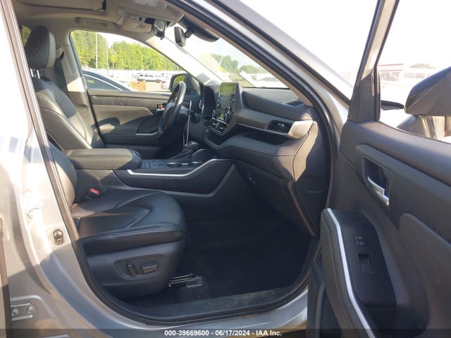 Toyota Highlander Xle 2021 5TDGZRAH5MS055723 Image 5