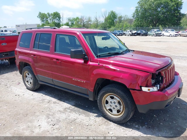 2015 1C4NJRBB7FD331875 main image