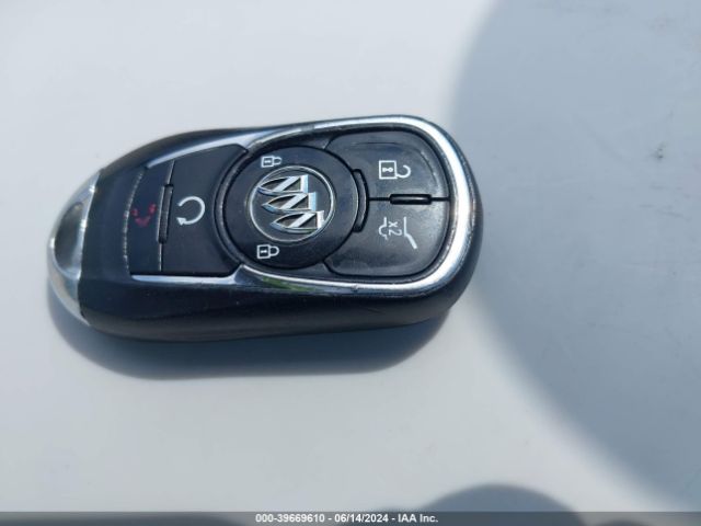 LRBFXBSA0HD089689 Buick Envision Essence