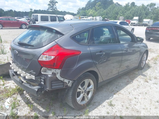 Ford FOCUS SE 2014 1FADP3K24EL163680 Image 4