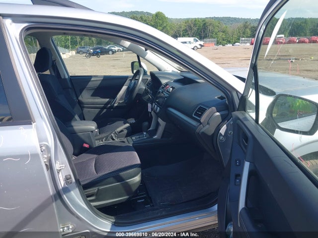 Subaru Forester 2.5i Premium 2016 JF2SJADC9GH436472 Image 5