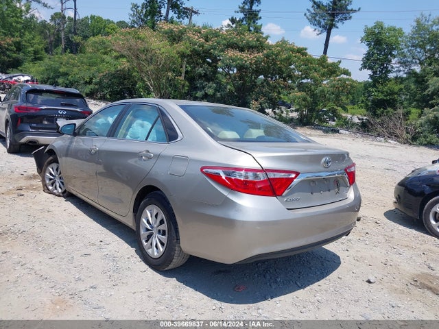 Toyota CAMRY LE 2015 4T4BF1FK9FR467751 Image 3